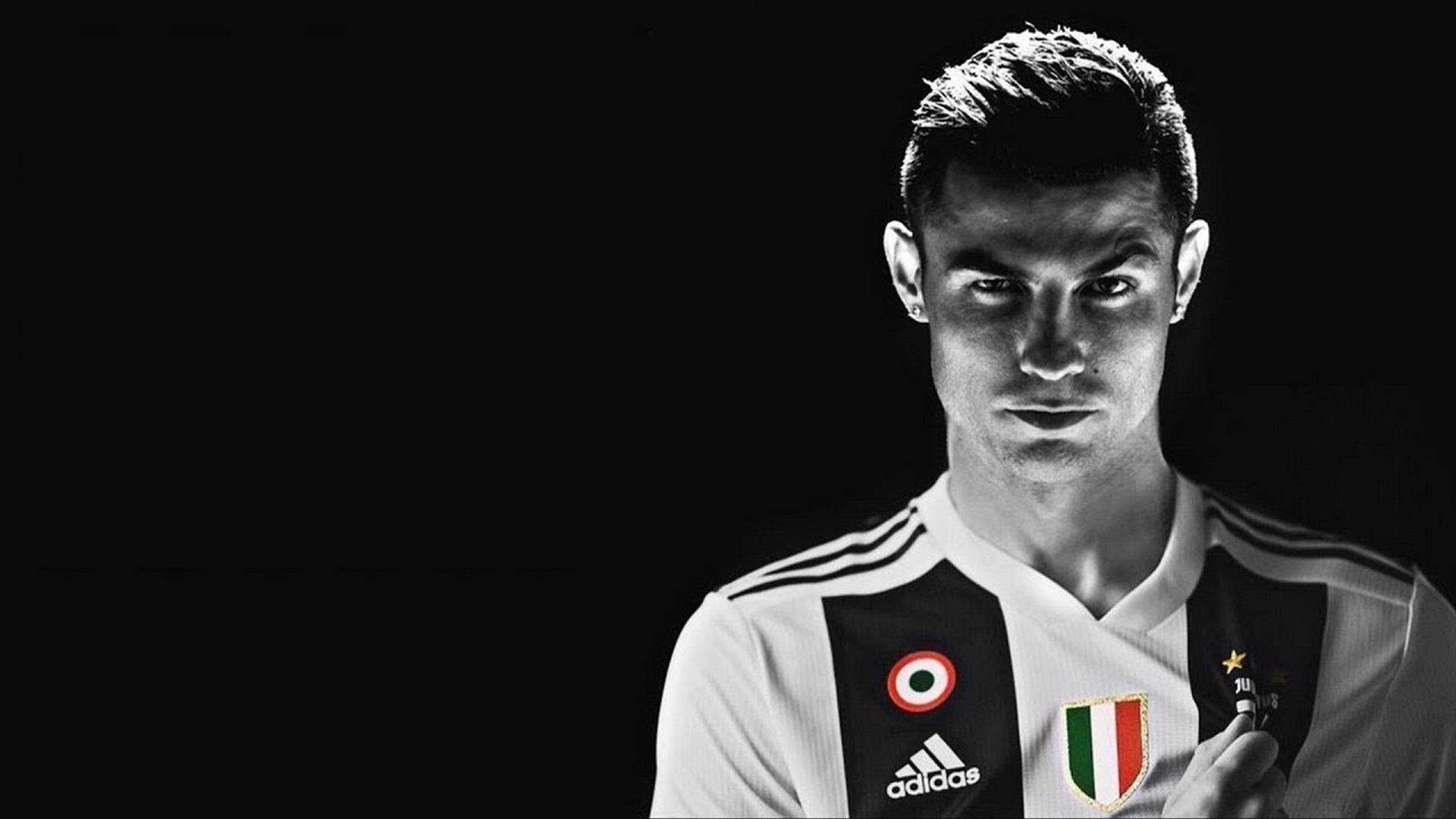 Desktop Wallpaper Cristiano Ronaldo Juventus with image resolution 1920x1080 pixel. You can use this wallpaper as background for your desktop Computer Screensavers, Android or iPhone smartphones